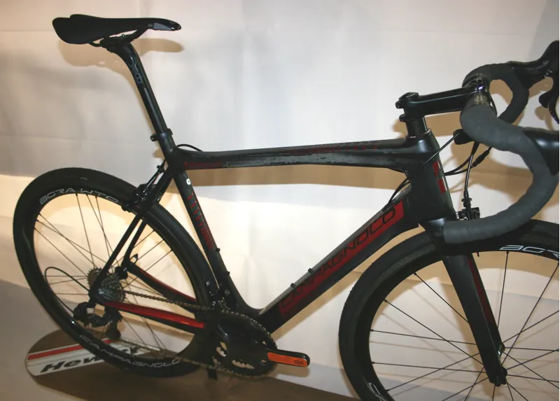 Tifosi Mons Campagnolo Medium - Black/Red-3